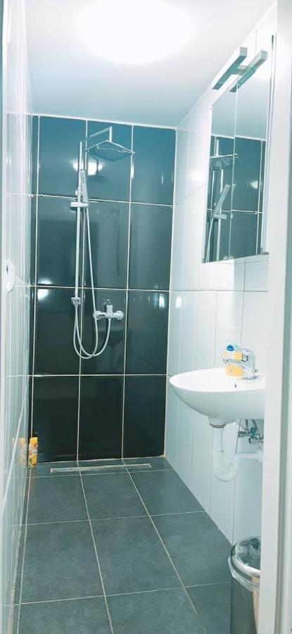 Comfort Triple Room Hn Βιέννη Εξωτερικό φωτογραφία