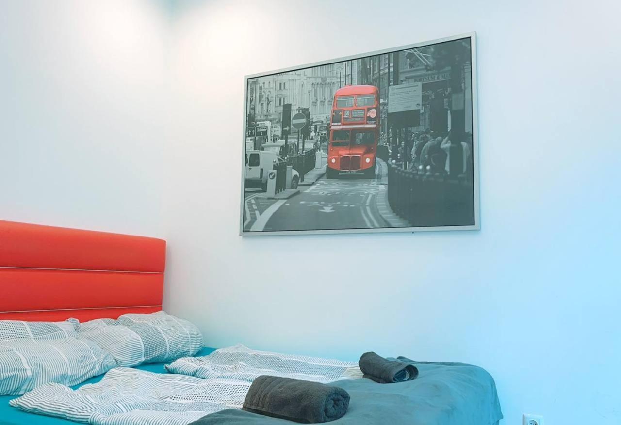 Comfort Triple Room Hn Βιέννη Εξωτερικό φωτογραφία