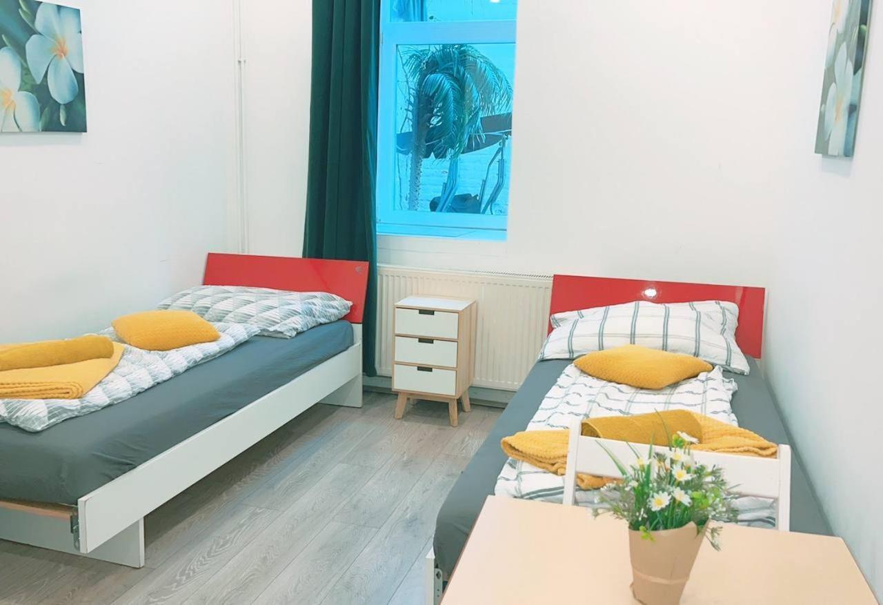 Comfort Triple Room Hn Βιέννη Εξωτερικό φωτογραφία