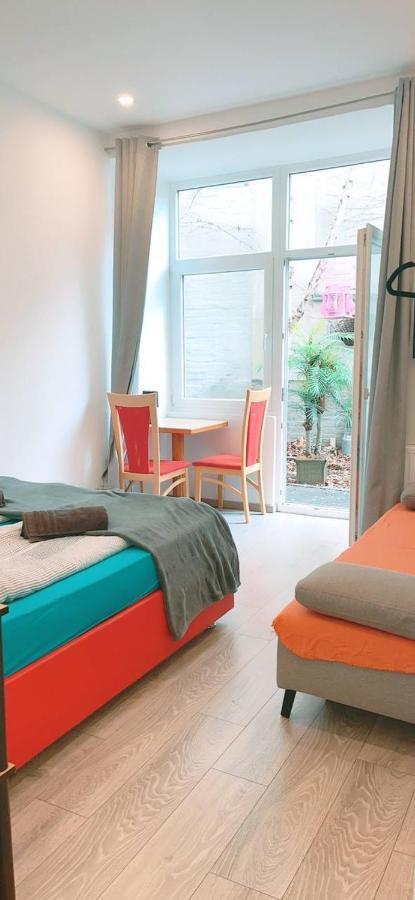 Comfort Triple Room Hn Βιέννη Εξωτερικό φωτογραφία